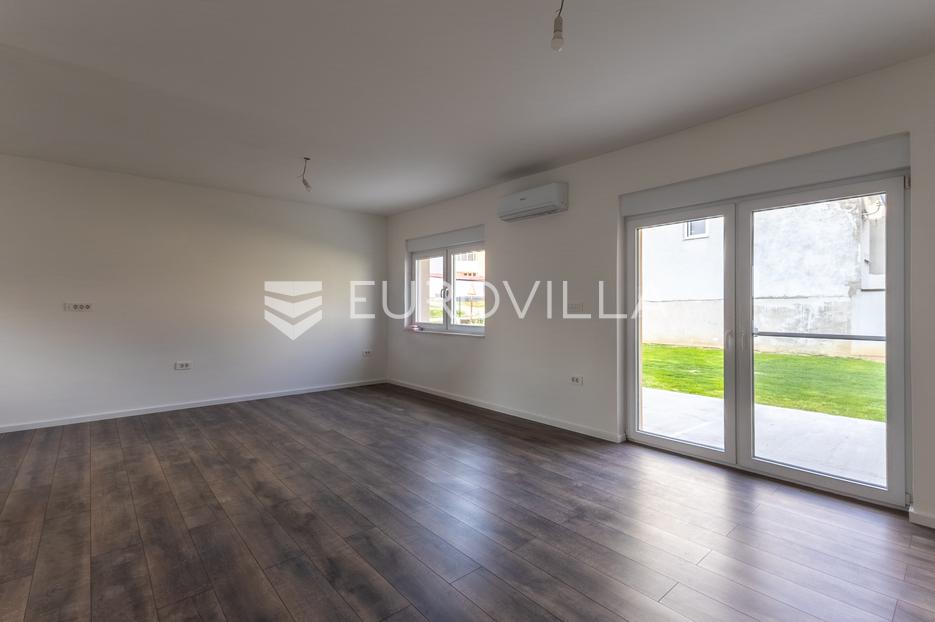 Casa In vendita -  Slavonski Brod