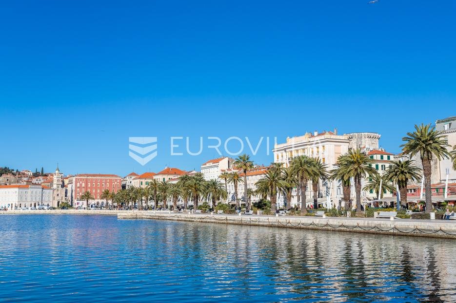 Commerciale Da affittare - Splitsko-dalmatinska Split - foto 1/1