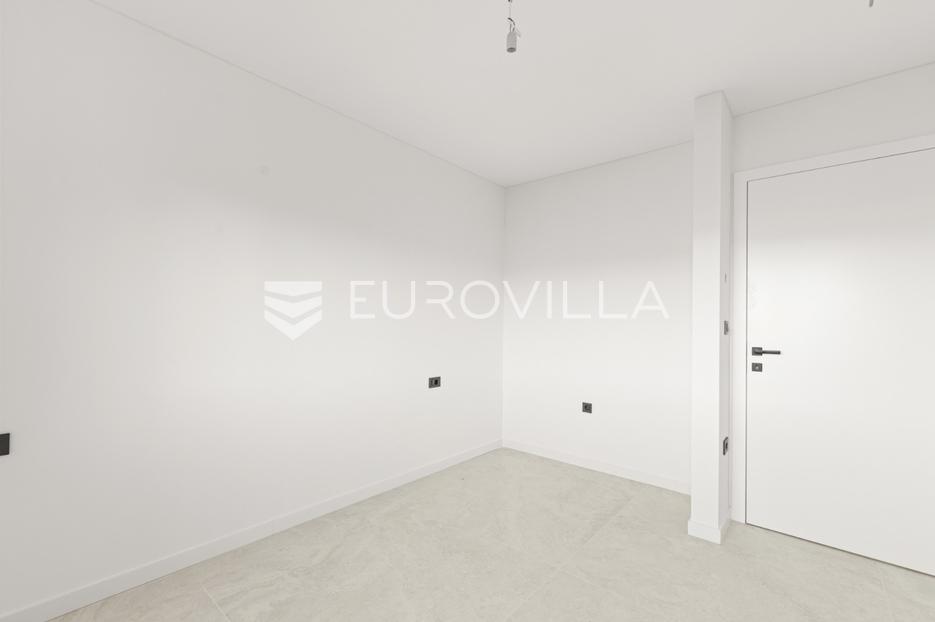 Apartma Naprodaj - Istarska Poreč