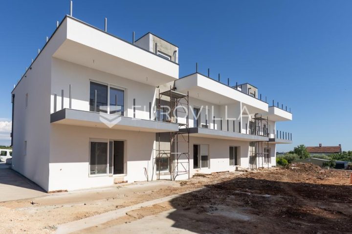 Flat for sale 84 m² – Zambratija
