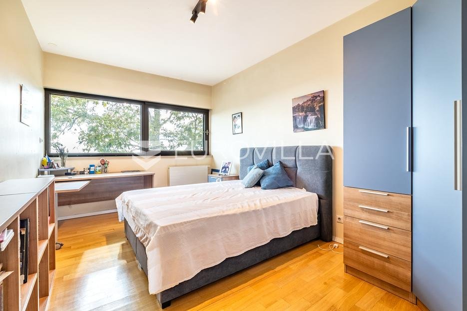 Haus Zu verkaufen - Grad Zagreb Gornja Dubrava