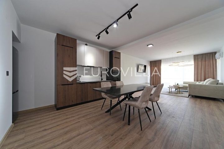 Appartamento in vendita 111 m² – Cvjetno Naselje