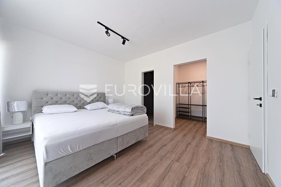 Apartma Na predaj -  Osijek