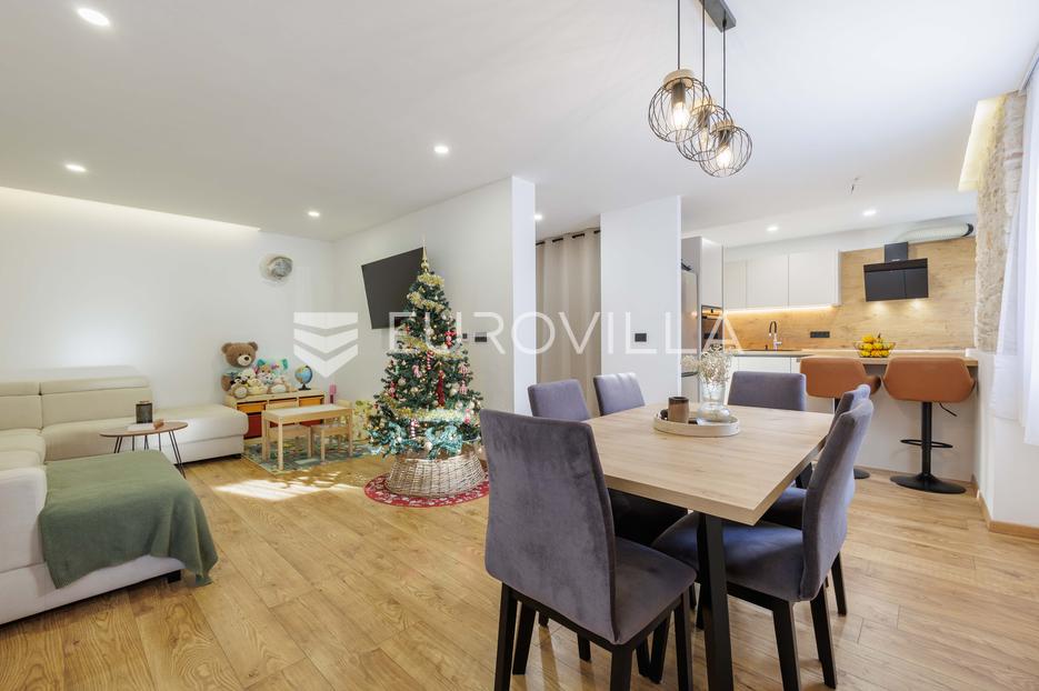 Apartment Zu verkaufen -  Pula