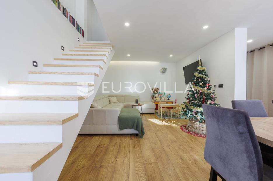Apartment Zu verkaufen -  Pula