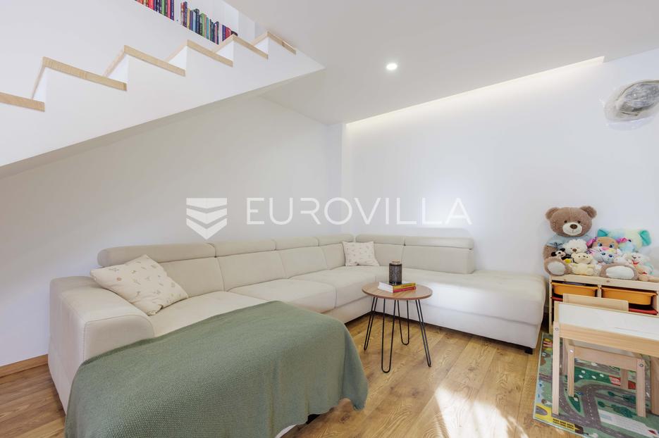 Apartment Zu verkaufen -  Pula