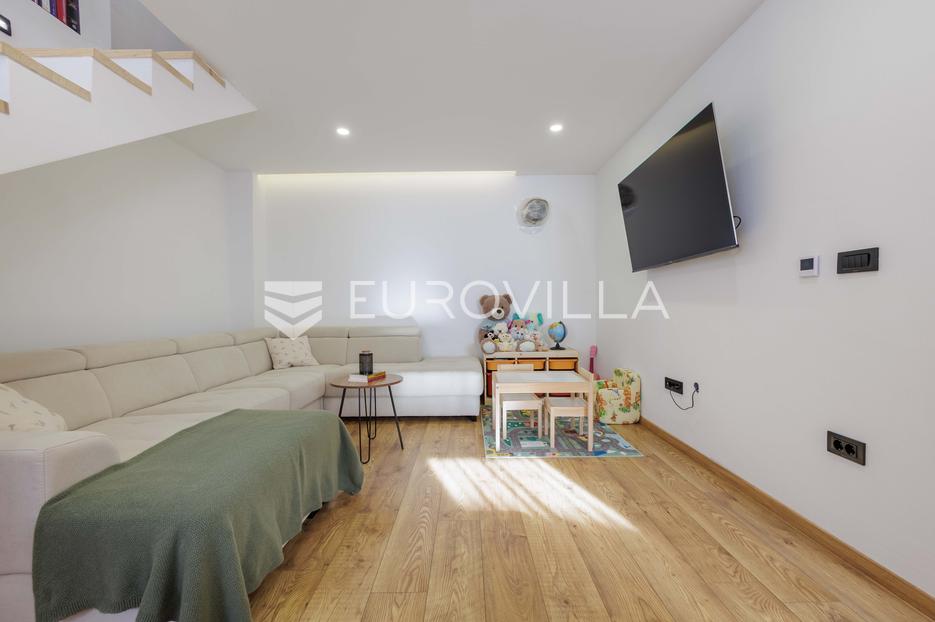 Apartment Zu verkaufen -  Pula