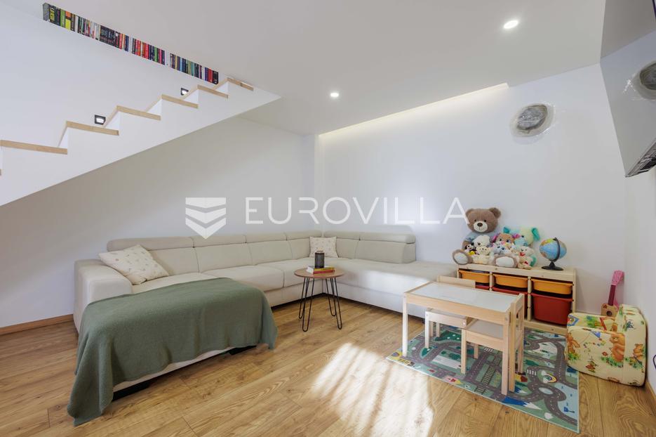 Apartment Zu verkaufen -  Pula