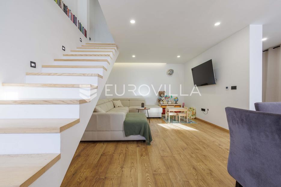 Apartment Zu verkaufen -  Pula