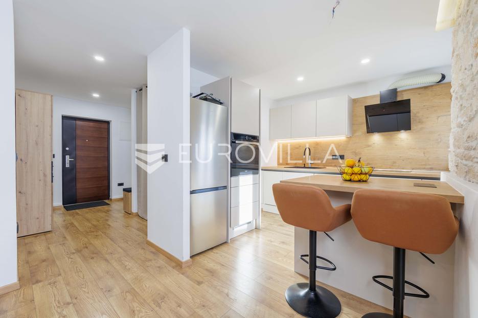 Apartment Zu verkaufen -  Pula