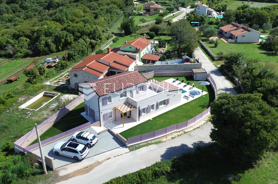 Dom Na predaj -  Marčana