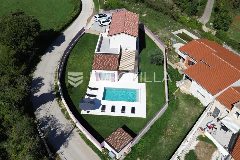 Dom Na predaj -  Marčana