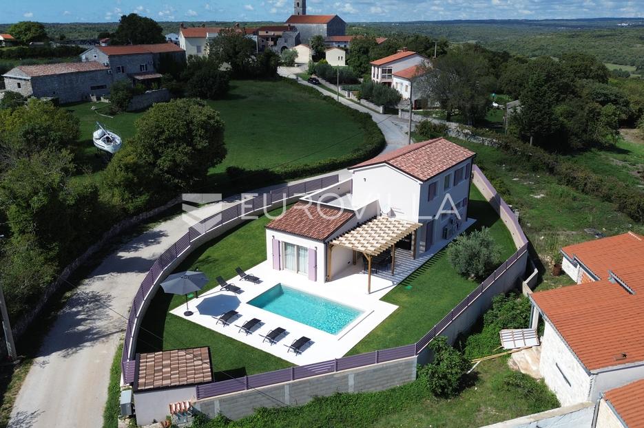 Dom Na predaj -  Marčana