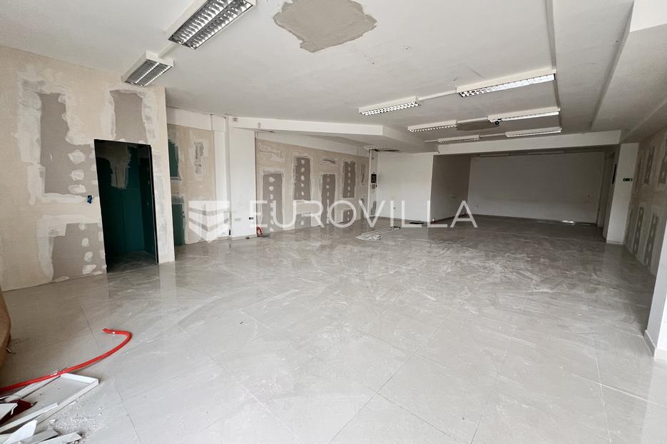 Commerciale In vendita -  Pula