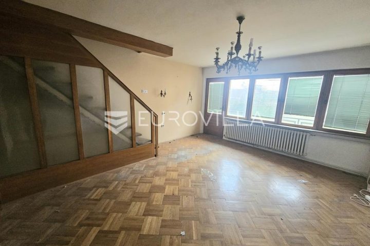 Kuća na prodaju 200 m² – Donji Grad