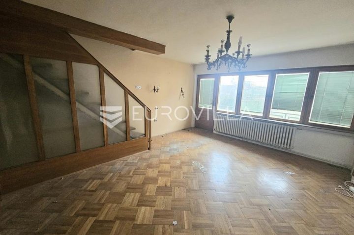 Hiša naprodaj 200 m² – Donji Grad