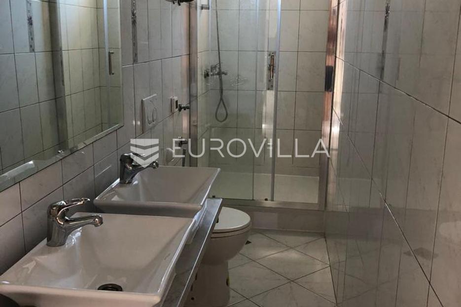 House For sale -  Kali