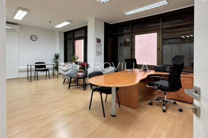 Komerčné na predaj 83 m² – Centar
