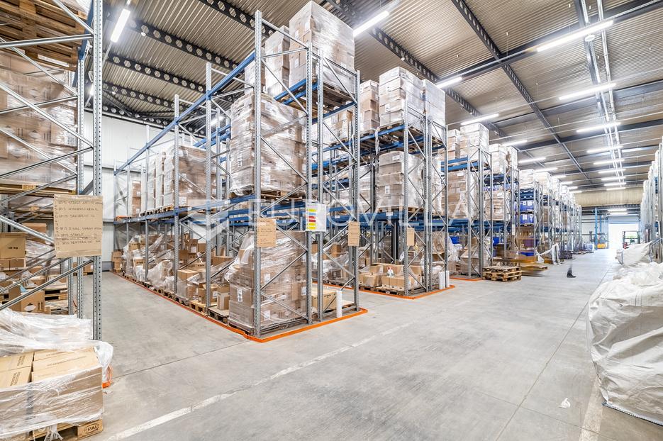 Locaux commerciaux À vendre -  Peščenica - Žitnjak