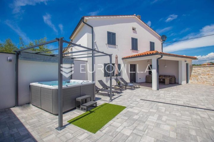 House for sale 183 m² – Gajana