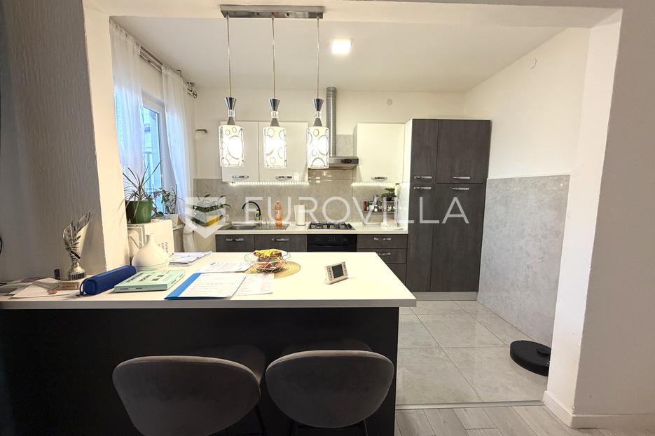 House For sale - Osječko-baranjska Đakovo