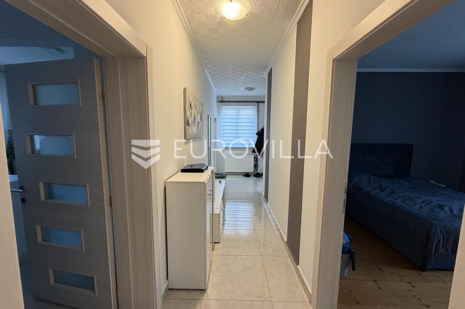 House For sale - Osječko-baranjska Đakovo