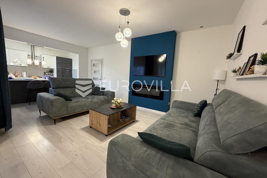 House For sale - Osječko-baranjska Đakovo