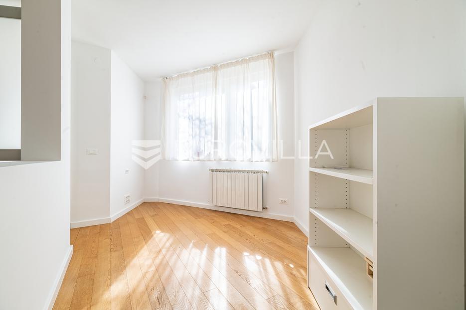 Apartmán Na predaj -  Maksimir