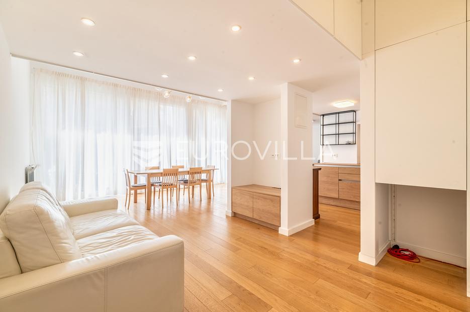 Apartmán Na predaj -  Maksimir