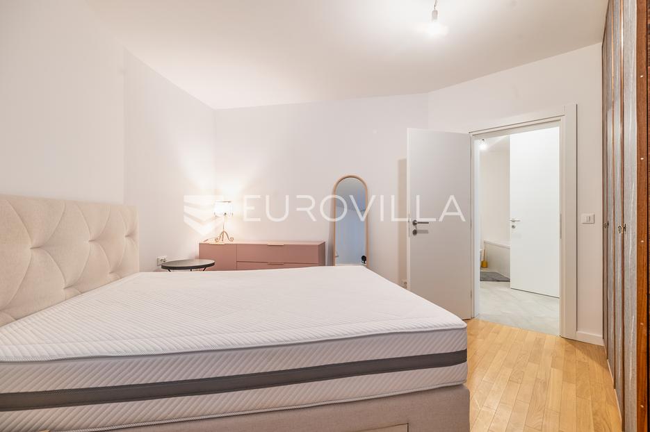 Apartmán Na predaj -  Maksimir