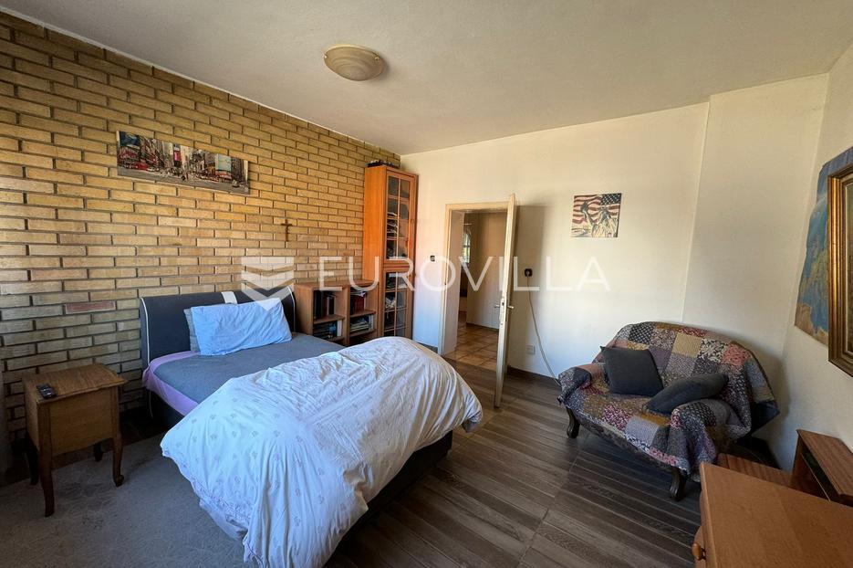 House For sale - Osječko-baranjska Đakovo