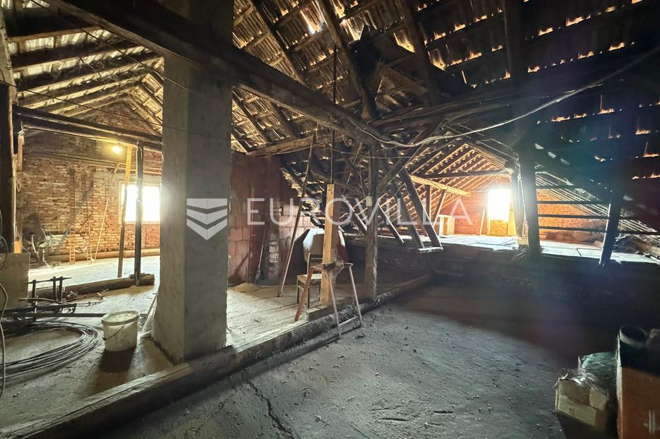 House For sale - Osječko-baranjska Đakovo