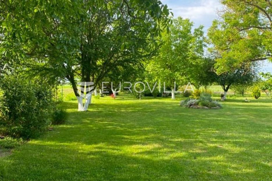 House For sale - Osječko-baranjska Đakovo
