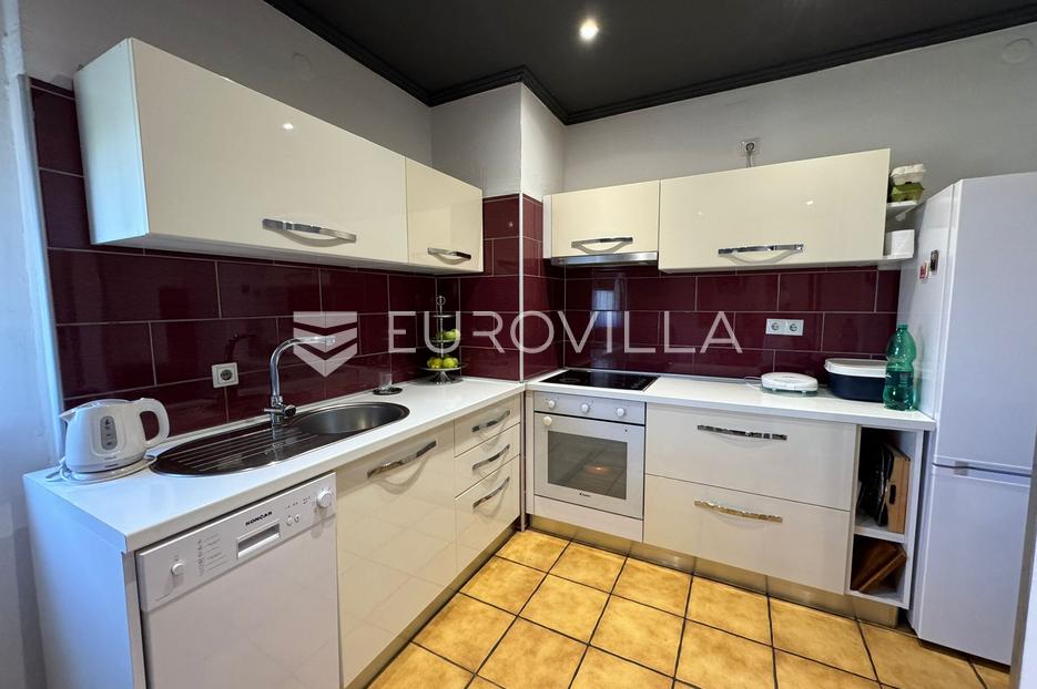 House For sale - Osječko-baranjska Đakovo