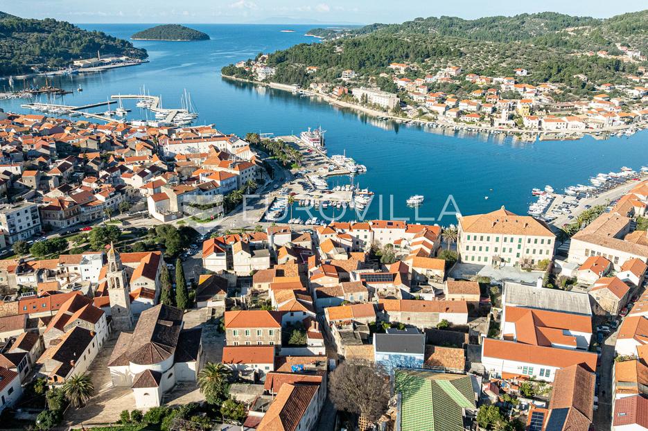 Kuća Na prodaju Vela Luka