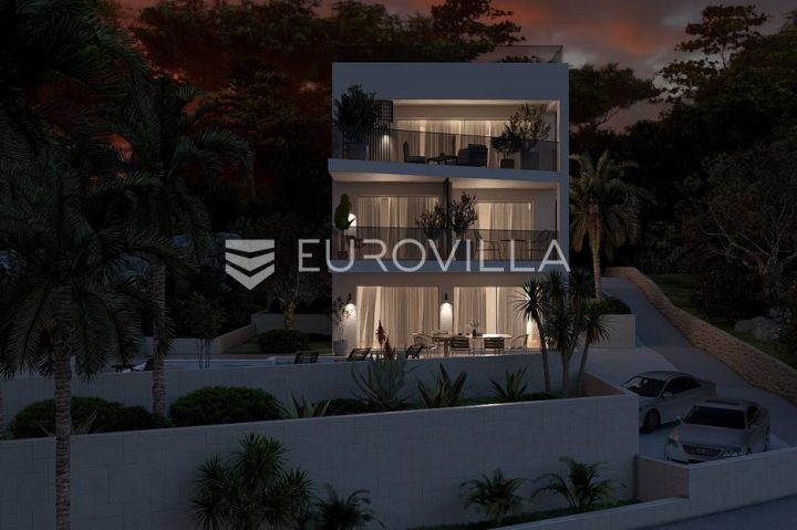 Apartmán na predaj 150 m² – Okrug Gornji