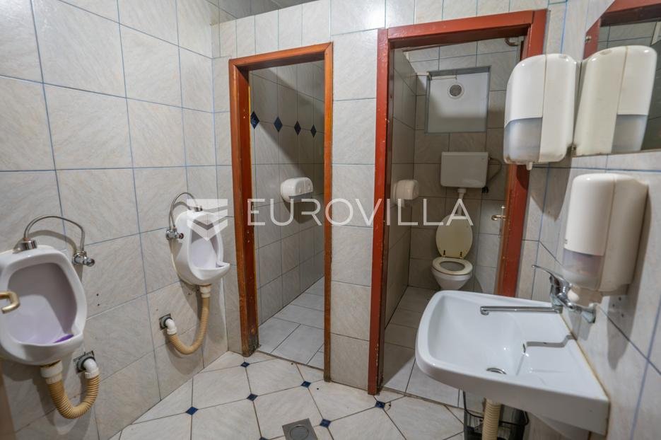 Commerciale Da affittare - Požeško-slavonska Požega
