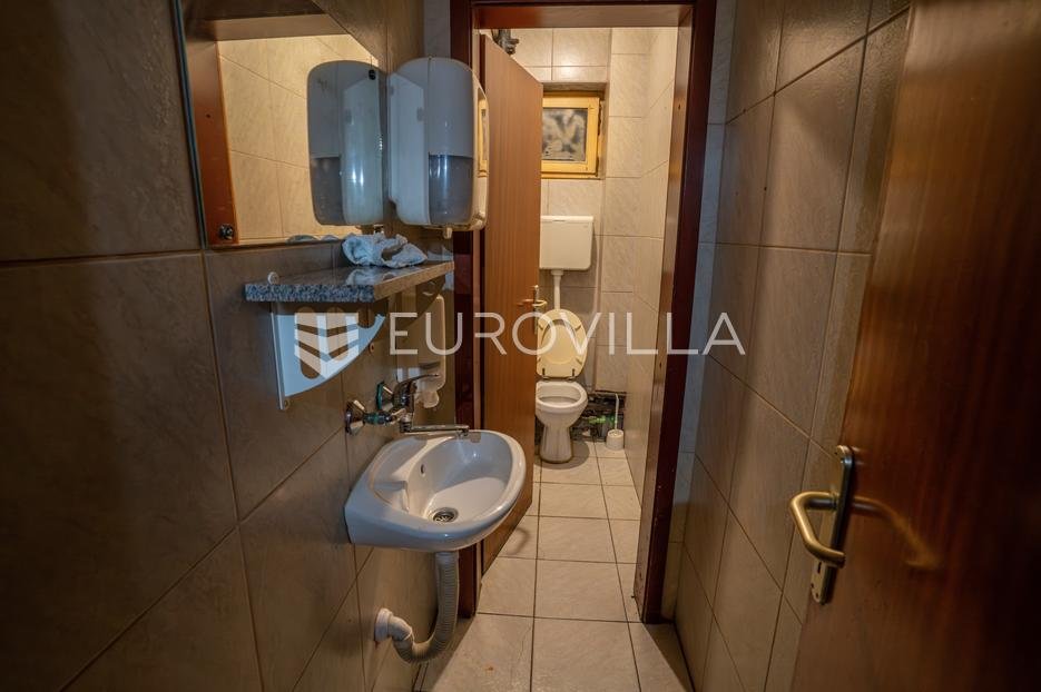 Commerciale Da affittare - Požeško-slavonska Požega