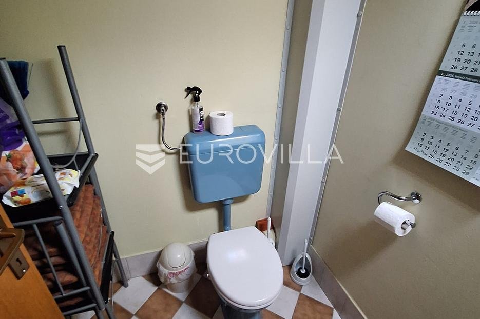 Casa In vendita - Karlovačka Netretić
