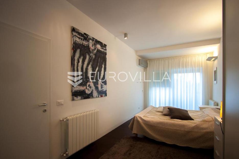 Appartement À vendre -  Pula
