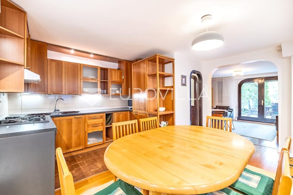 Appartement À louer - Grad Zagreb Gornji Grad - Medveščak