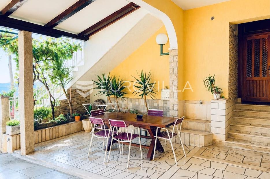 Hiša Na predaj - Splitsko-dalmatinska Makarska