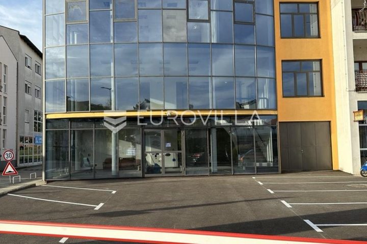 Gewerbefläche zu verkaufen 570 m² – Centar
