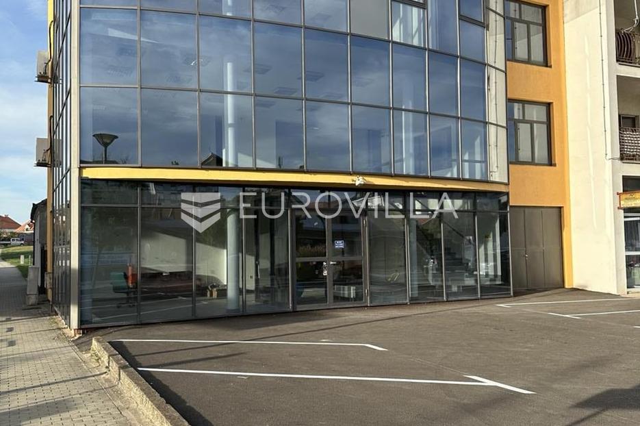 Poslovni prostor Na prodaju -  Vukovar