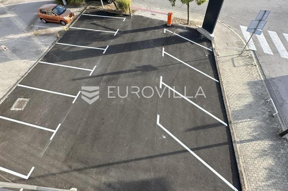 Poslovni prostor Na prodaju -  Vukovar