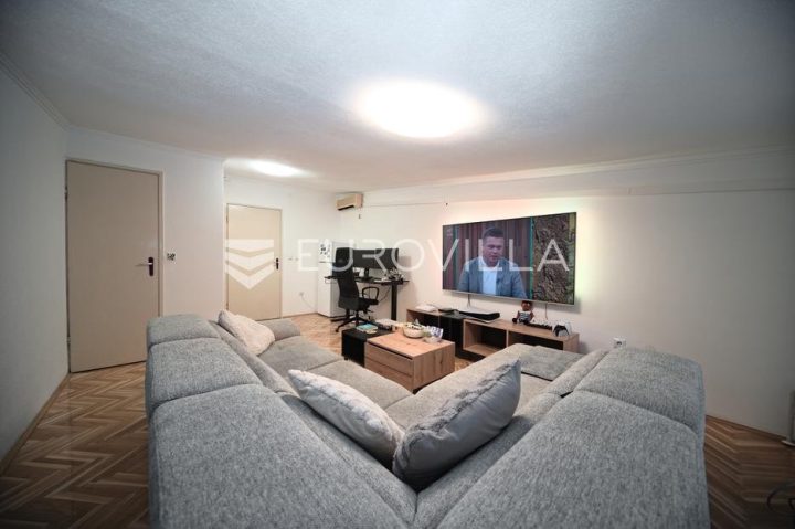 Apartment zu verkaufen 56 m² – Gornji Grad / Centar