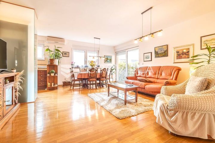 Apartmán na prodej 92 m² – Gornji Bukovac