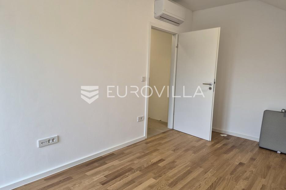 Kuća Na prodaju -  Donja Dubrava
