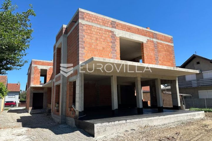 Stan na prodaju 52 m² – Centar
