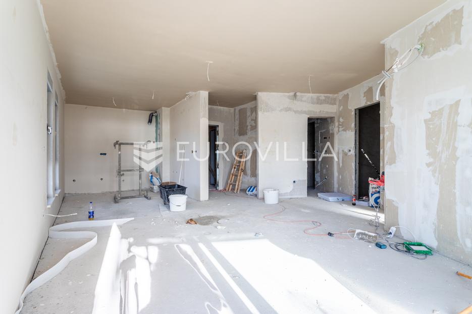 Apartmán Na predaj - Splitsko-dalmatinska Omiš - foto 2/9